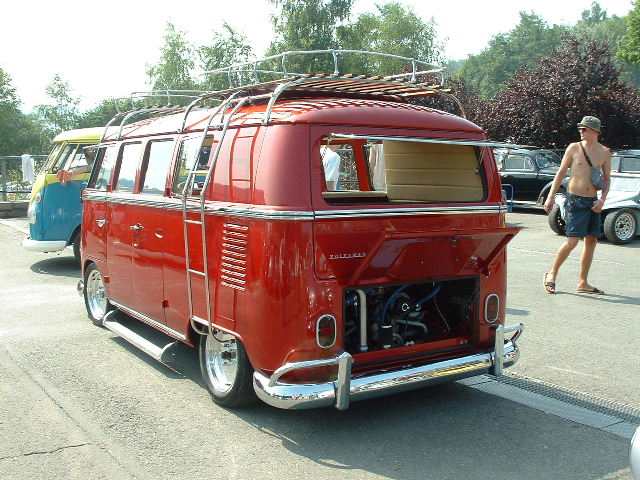 spa2003114527AA.JPG