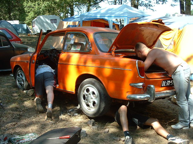 spa2003115244AA.JPG
