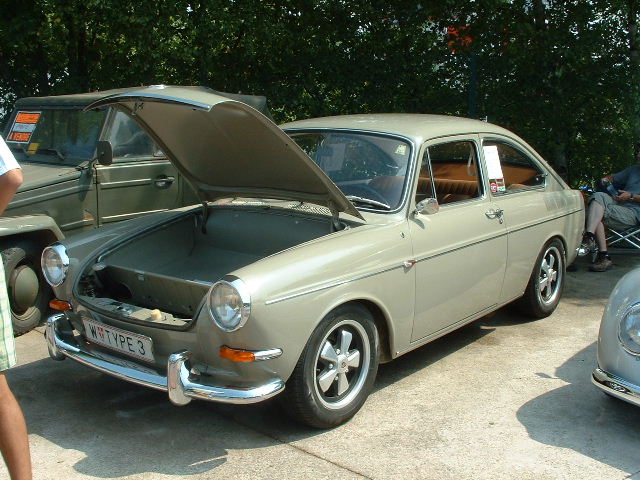 spa2003120313AA.JPG