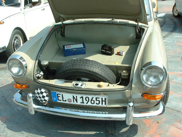 spa2003120518AA.JPG