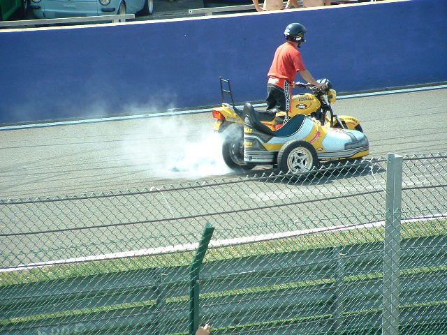 spa2003142919AA.JPG