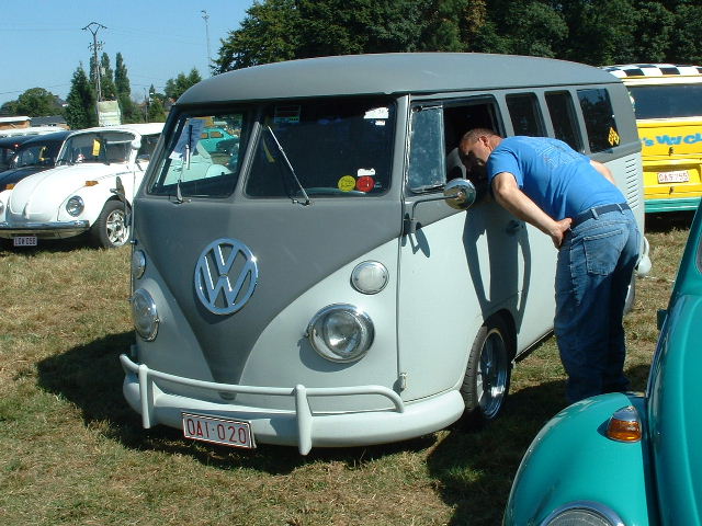 tem20032003_0824_153042AA.JPG